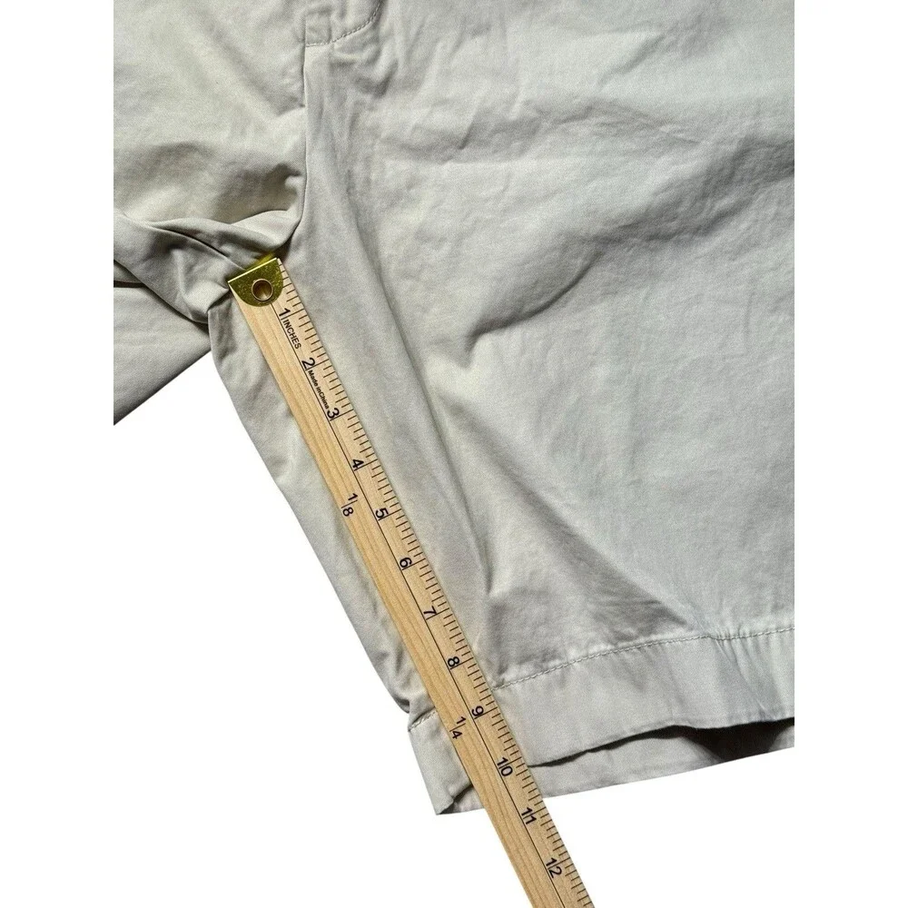 Tommy Hilfiger Mens 38 Chino Shorts Beige Classic Fit Casual Preppy EUC